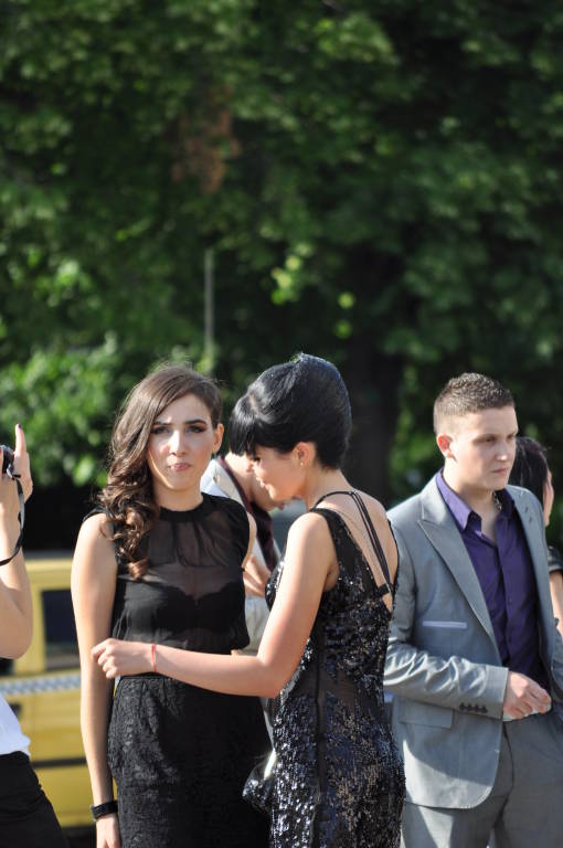 Тоя що постоянно ме снима :)