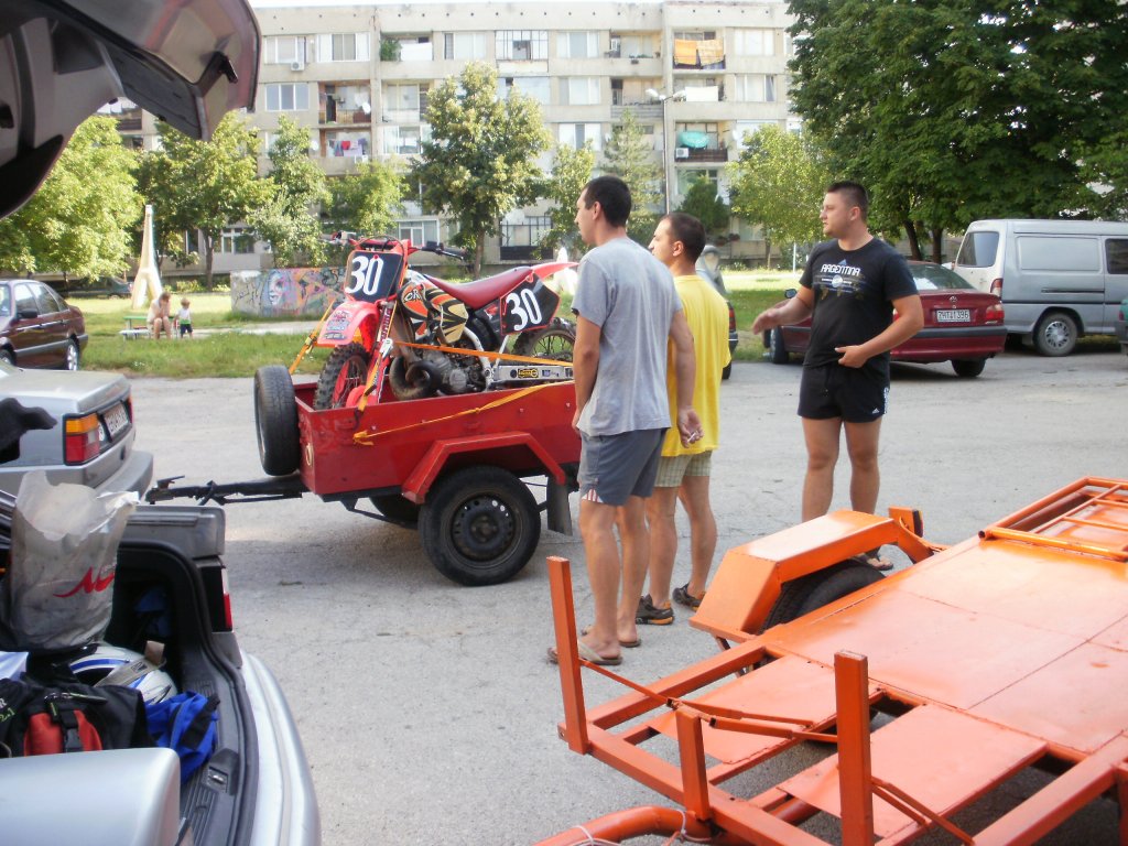 Натиснете снимката за да я уголемите

Име:P8100136.jpg
Прегледи:1
Размер:187.1 КБ
ID:5204147