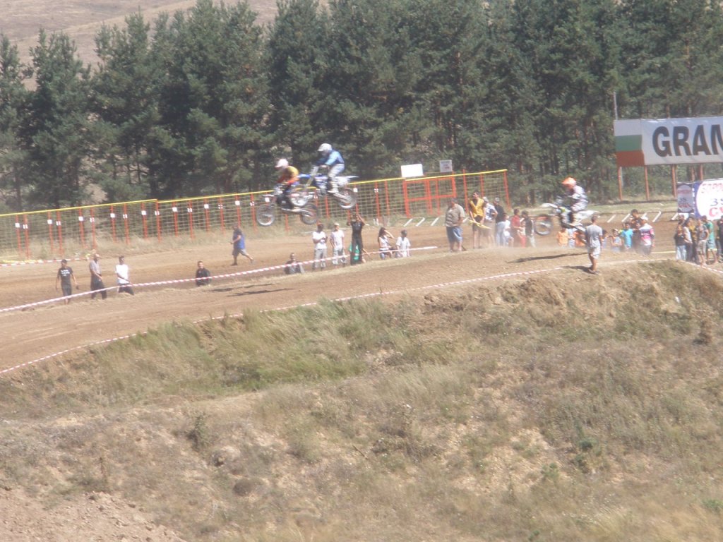 Натиснете снимката за да я уголемите

Име:P8220090.jpg
Прегледи:1
Размер:171.1 КБ
ID:5204318