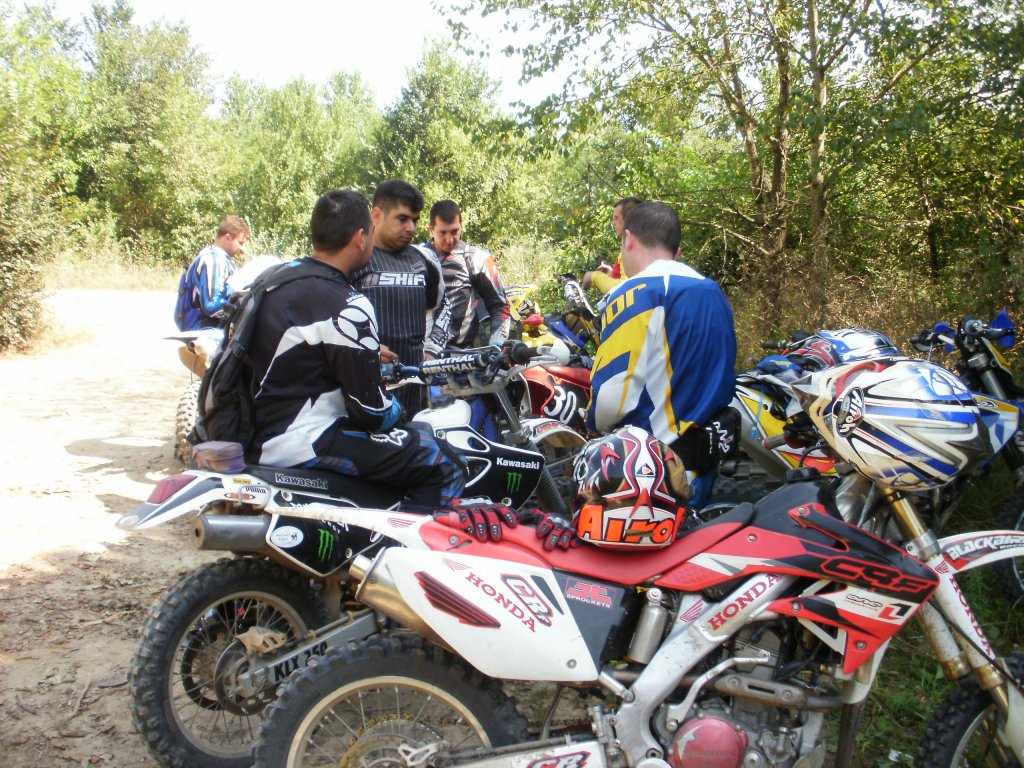 Натиснете снимката за да я уголемите

Име:P8100152.jpg
Прегледи:1
Размер:256.8 КБ
ID:5205433