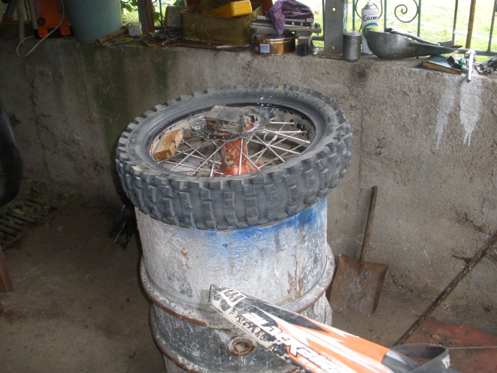 Натиснете снимката за да я уголемите

Име:P9120088.jpg
Прегледи:1
Размер:159.6 КБ
ID:5212560