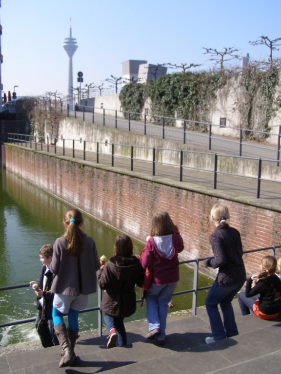 Натиснете снимката за да я уголемите

Име:P3315213.jpg
Прегледи:1
Размер:86.5 КБ
ID:5218041