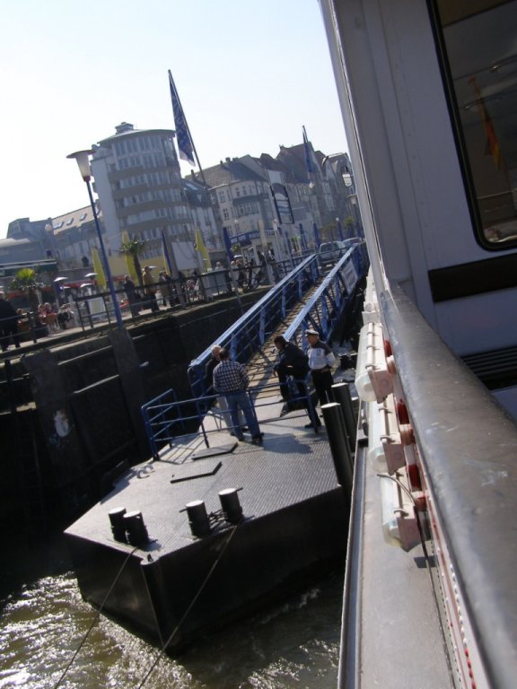 Натиснете снимката за да я уголемите

Име:P3315236.jpg
Прегледи:1
Размер:78.4 КБ
ID:5218059