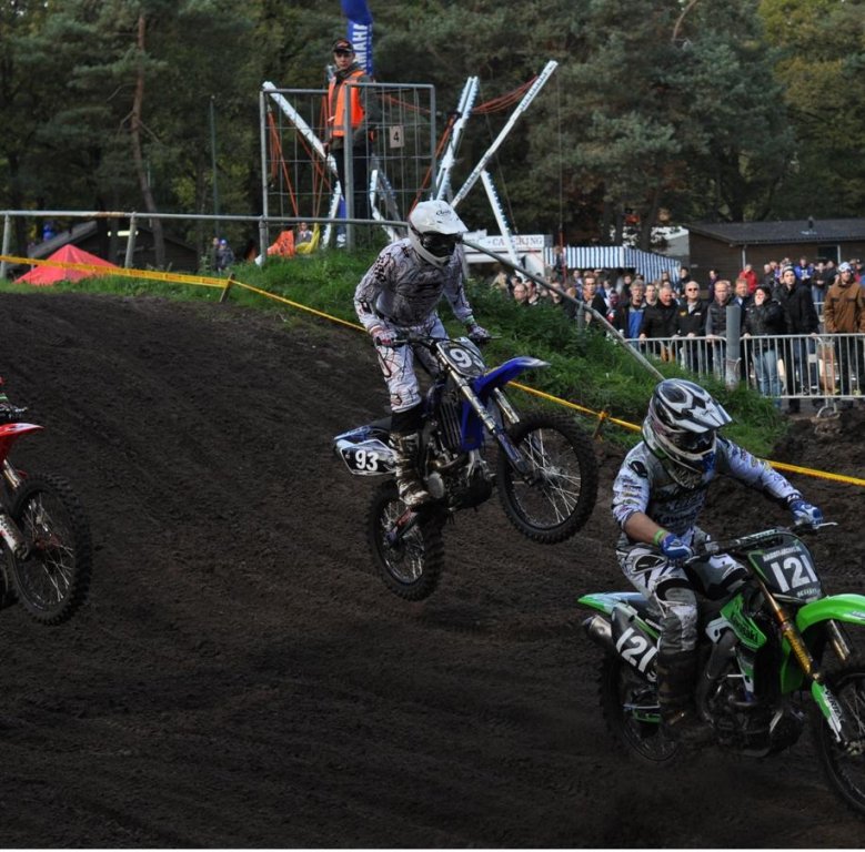 Натиснете снимката за да я уголемите

Име:pe4eto.jpg
Прегледи:1
Размер:134.2 КБ
ID:5218804