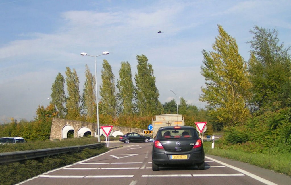 Натиснете снимката за да я уголемите

Име:PICT00w23.jpg
Прегледи:1
Размер:116.0 КБ
ID:5220223