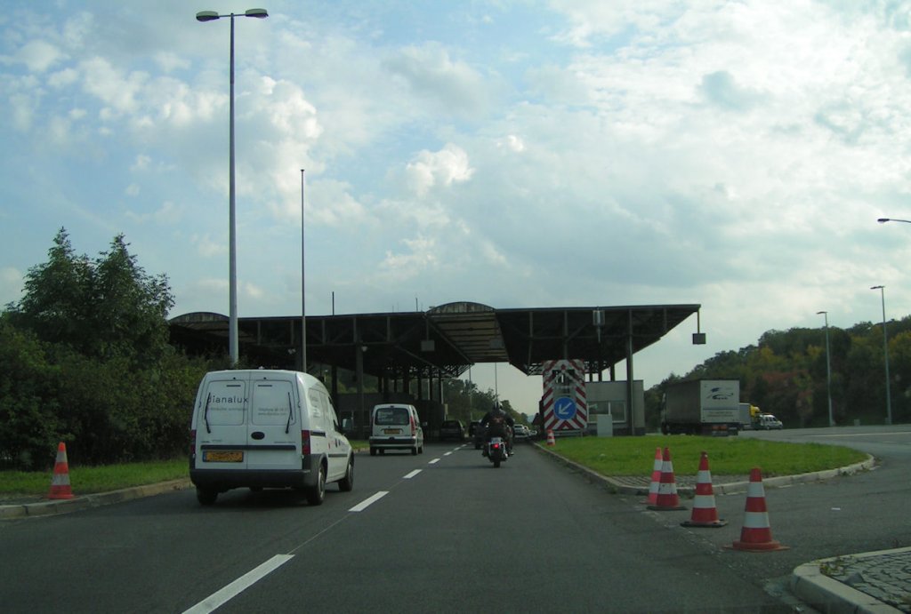 Натиснете снимката за да я уголемите

Име:PICT00w24.jpg
Прегледи:1
Размер:87.1 КБ
ID:5220233