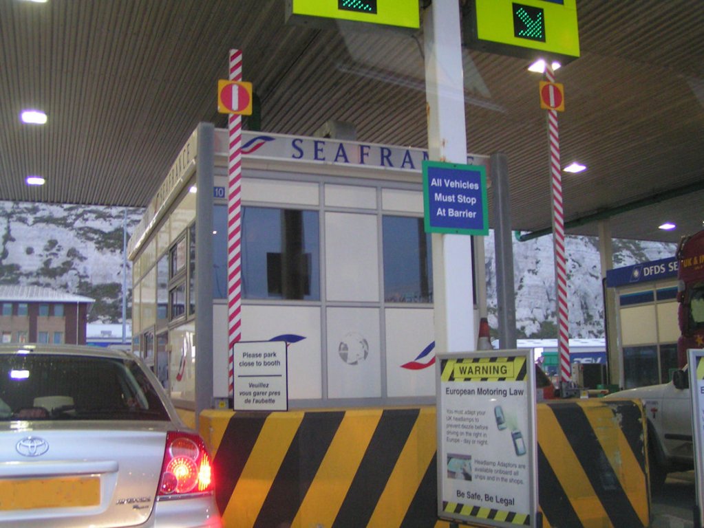 Натиснете снимката за да я уголемите

Име:PICT00w03a.jpg
Прегледи:1
Размер:136.0 КБ
ID:5220241