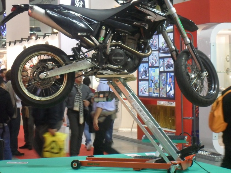 Натиснете снимката за да я уголемите

Име:fiera Milano 065 (800x600).jpg
Прегледи:1
Размер:265.1 КБ
ID:5225464