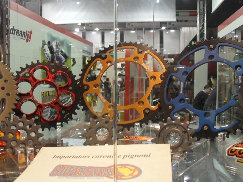 Натиснете снимката за да я уголемите

Име:fiera Milano 117 (800x600).jpg
Прегледи:1
Размер:263.4 КБ
ID:5226072