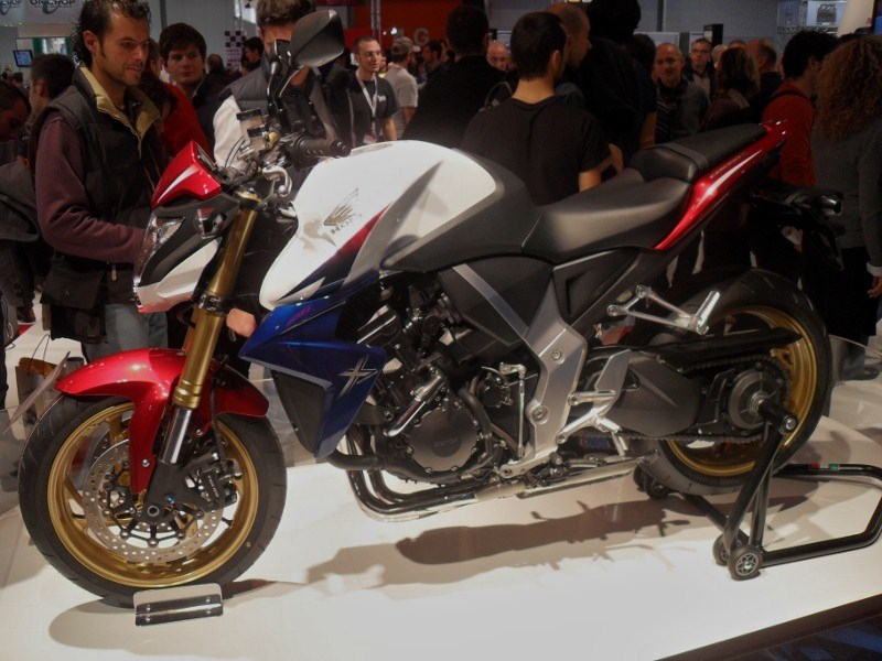 Натиснете снимката за да я уголемите

Име:fiera Milano 122 (800x600).jpg
Прегледи:1
Размер:255.1 КБ
ID:5226185