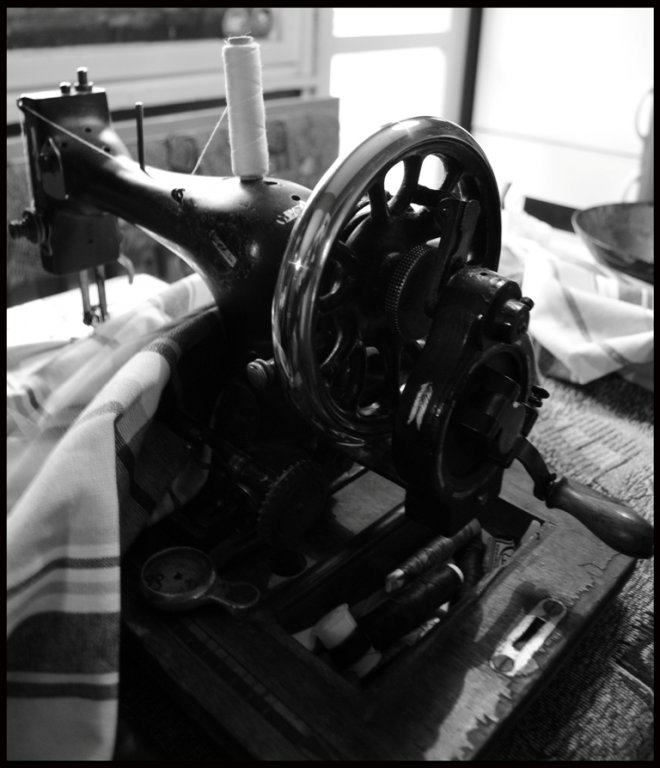 Натиснете снимката за да я уголемите

Име:tailor%20machine.jpg
Прегледи:1
Размер:69.7 КБ
ID:5233042