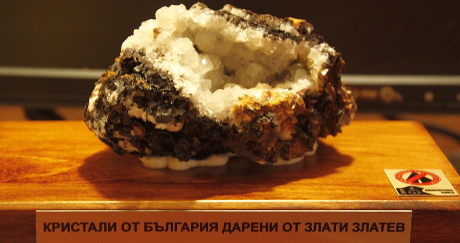 Натиснете снимката за да я уголемите

Име:zlati-kamak.jpg
Прегледи:1
Размер:87.2 КБ
ID:5236688