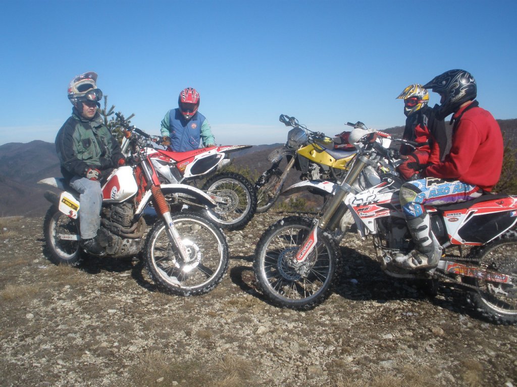 Натиснете снимката за да я уголемите

Име:P2060015.jpg
Прегледи:1
Размер:189.1 КБ
ID:5250703