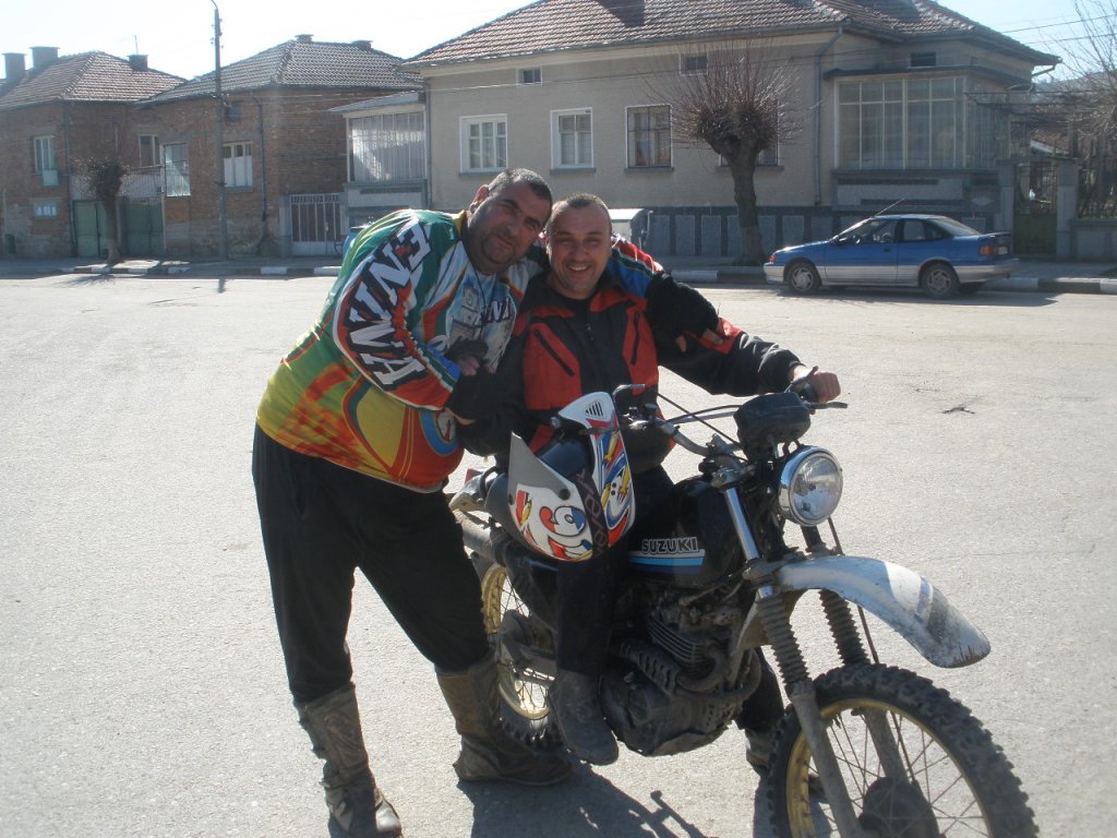 Натиснете снимката за да я уголемите

Име:P3260008.jpg
Прегледи:2
Размер:163.9 КБ
ID:5265260