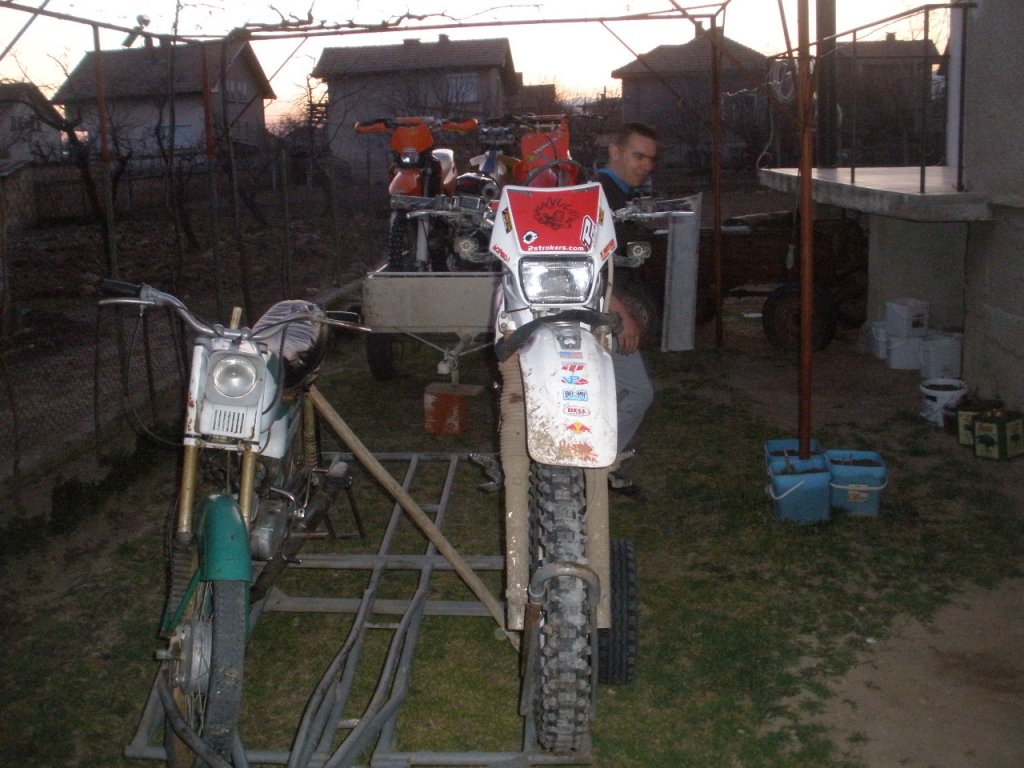 Натиснете снимката за да я уголемите

Име:P3250011.jpg
Прегледи:1
Размер:145.8 КБ
ID:5265250