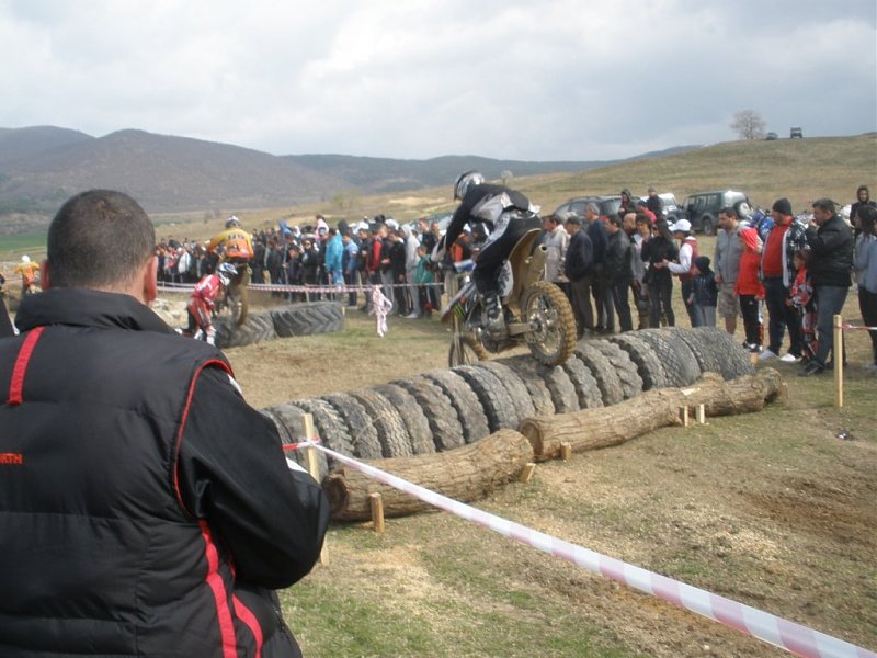 Натиснете снимката за да я уголемите

Име:P4030004.jpg
Прегледи:1
Размер:130.9 КБ
ID:5266557