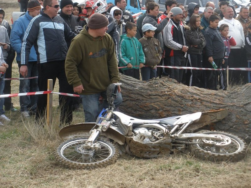 Натиснете снимката за да я уголемите

Име:P4030048.jpg
Прегледи:1
Размер:197.2 КБ
ID:5266575