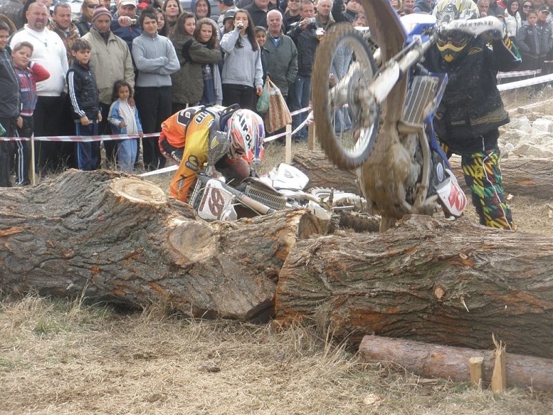 Натиснете снимката за да я уголемите

Име:P4030049.jpg
Прегледи:1
Размер:224.2 КБ
ID:5266576