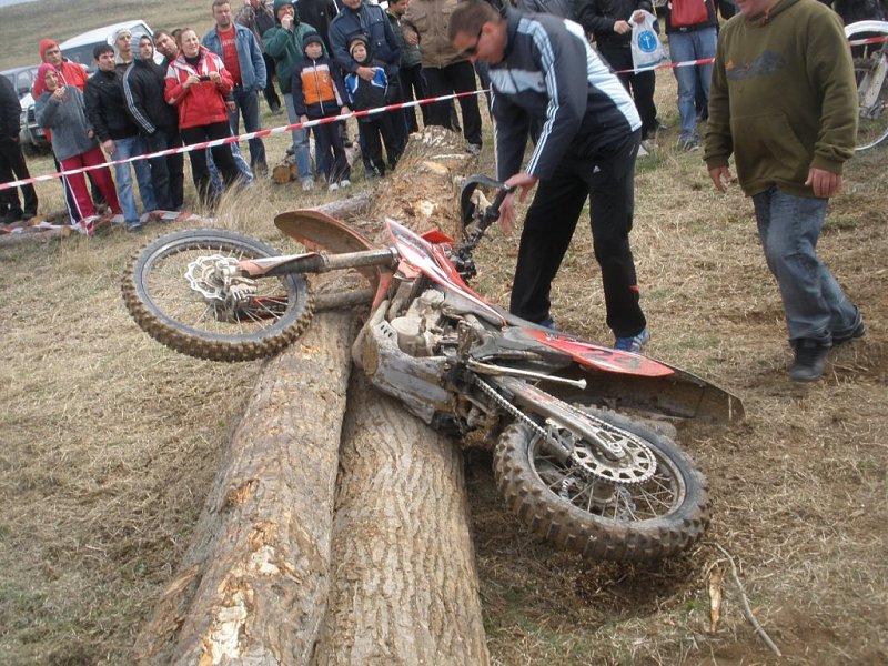 Натиснете снимката за да я уголемите

Име:P4030051.jpg
Прегледи:1
Размер:220.3 КБ
ID:5266577