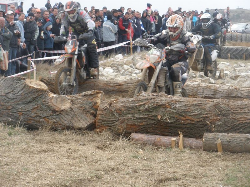 Натиснете снимката за да я уголемите

Име:P4030059.jpg
Прегледи:1
Размер:200.4 КБ
ID:5266578