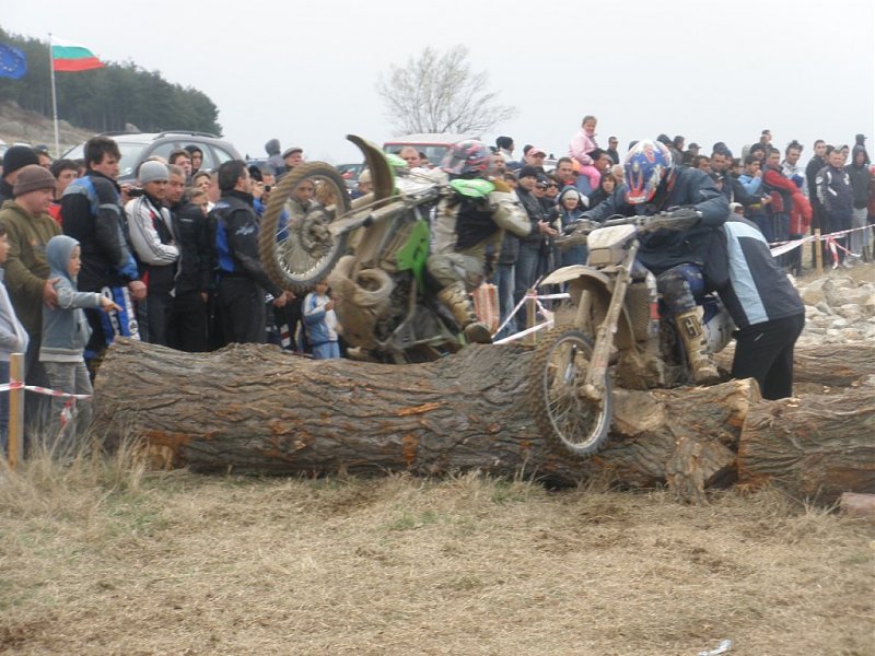 Натиснете снимката за да я уголемите

Име:P4030079.jpg
Прегледи:1
Размер:156.0 КБ
ID:5266581