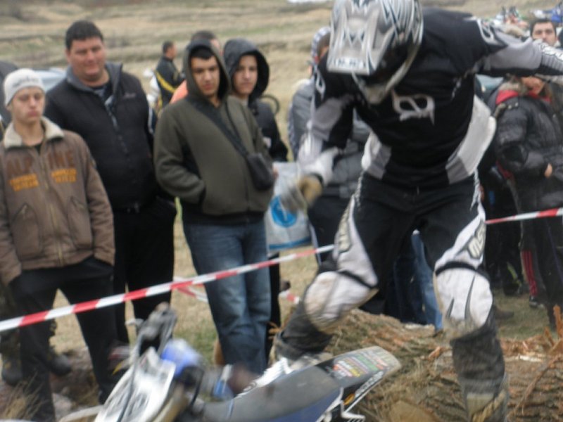 Натиснете снимката за да я уголемите

Име:P4030114.jpg
Прегледи:1
Размер:102.7 КБ
ID:5266593