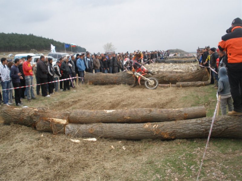 Натиснете снимката за да я уголемите

Име:P4030142.jpg
Прегледи:1
Размер:133.9 КБ
ID:5266596