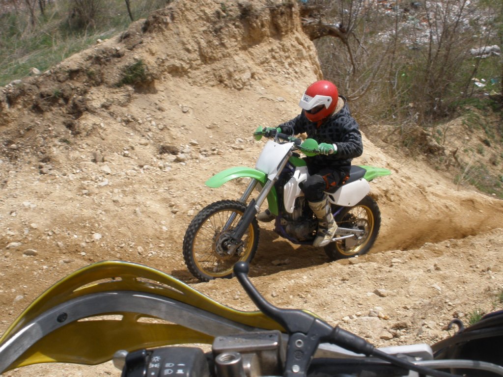 Натиснете снимката за да я уголемите

Име:P4100004.jpg
Прегледи:1
Размер:198.8 КБ
ID:5267472