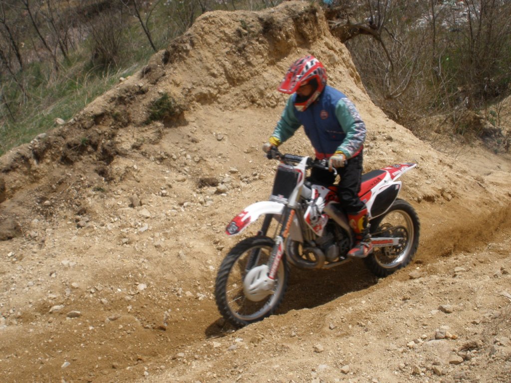 Натиснете снимката за да я уголемите

Име:P4100006.jpg
Прегледи:1
Размер:203.7 КБ
ID:5267474