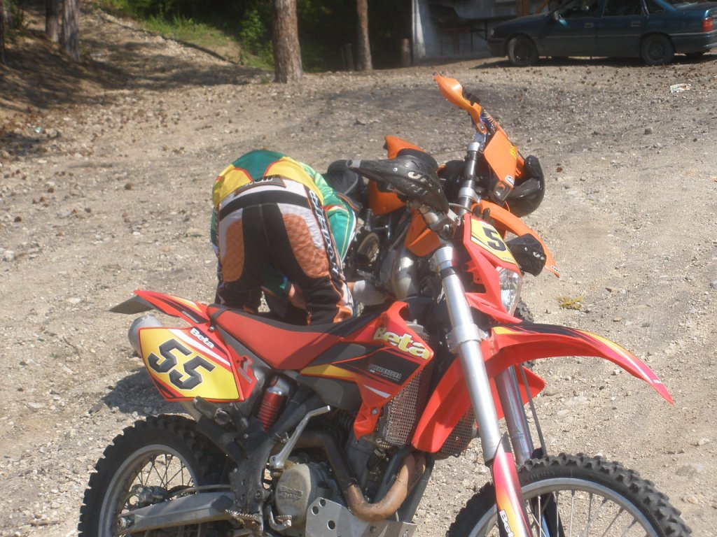 Натиснете снимката за да я уголемите

Име:P5140001.jpg
Прегледи:1
Размер:193.0 КБ
ID:5278476