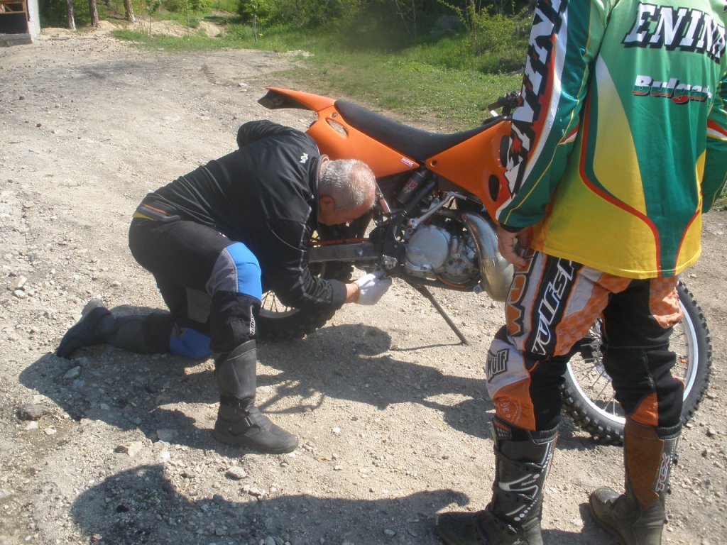 Натиснете снимката за да я уголемите

Име:P5140002.jpg
Прегледи:1
Размер:208.0 КБ
ID:5278477