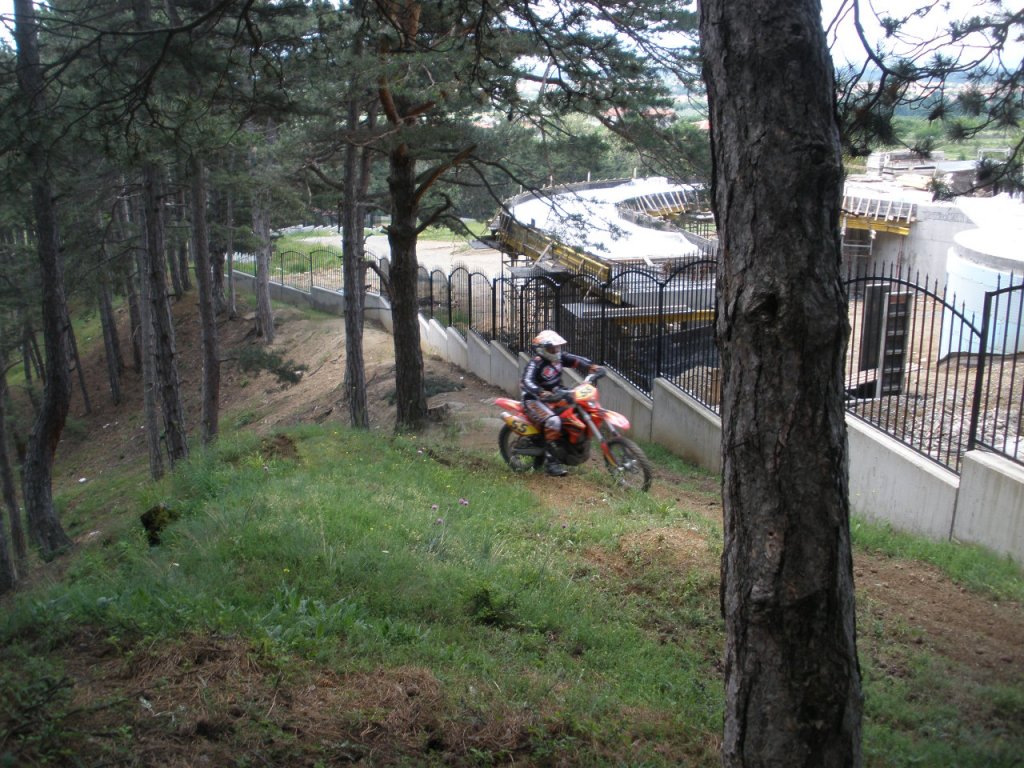 Натиснете снимката за да я уголемите

Име:P6040004.jpg
Прегледи:1
Размер:203.7 КБ
ID:5282792