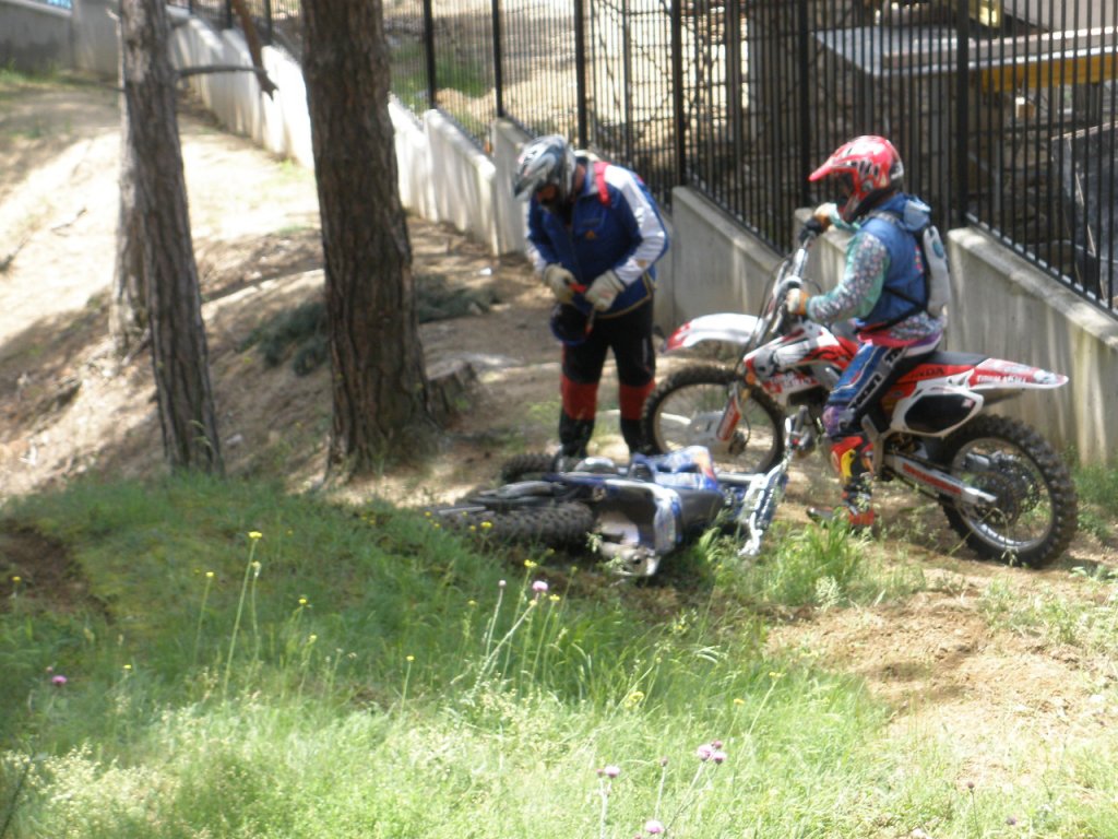 Натиснете снимката за да я уголемите

Име:P6040008.jpg
Прегледи:1
Размер:171.9 КБ
ID:5282803