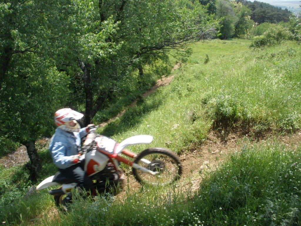 Натиснете снимката за да я уголемите

Име:P6040009.jpg
Прегледи:1
Размер:240.2 КБ
ID:5282804