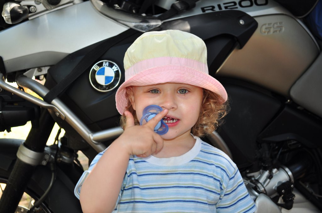 Натиснете снимката за да я уголемите

Име:DSC_0009[1].jpg
Прегледи:1
Размер:99.8 КБ
ID:5283102