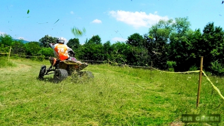 Натиснете снимката за да я уголемите

Име:Balkan4e Cross-18.06.2011 270.jpg
Прегледи:1
Размер:329.5 КБ
ID:5291159