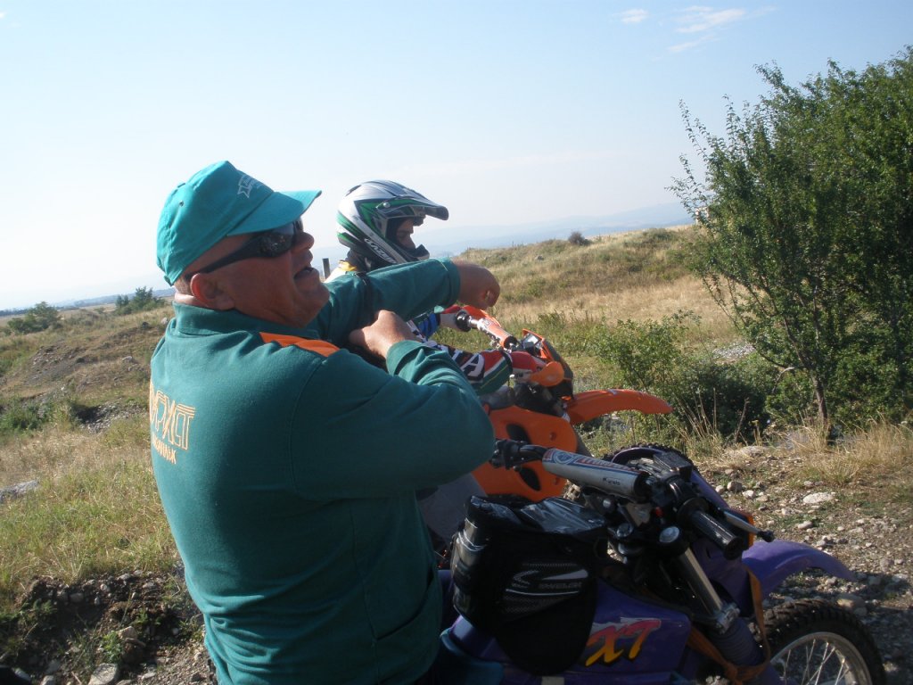 Натиснете снимката за да я уголемите

Име:P7240004.jpg
Прегледи:1
Размер:149.6 КБ
ID:5291788