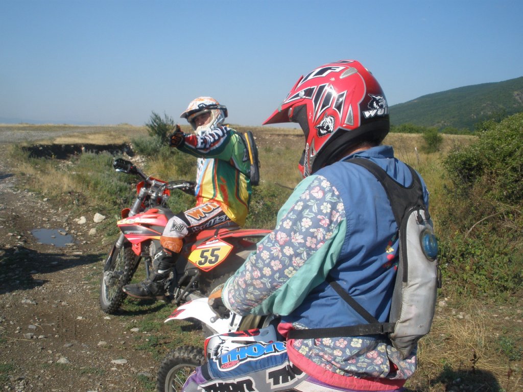 Натиснете снимката за да я уголемите

Име:P7240005.jpg
Прегледи:1
Размер:175.9 КБ
ID:5291789