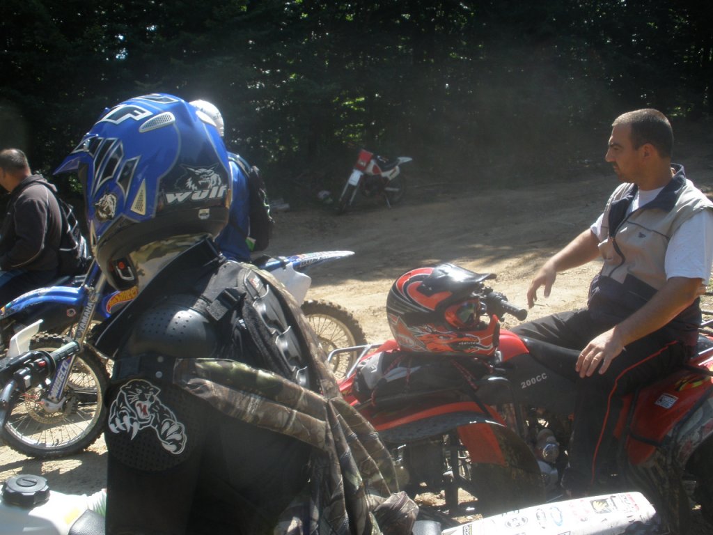 Натиснете снимката за да я уголемите

Име:P8070005.jpg
Прегледи:1
Размер:130.0 КБ
ID:5295062