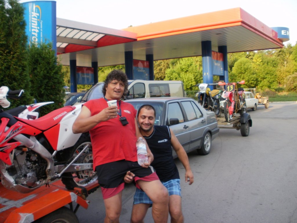 Натиснете снимката за да я уголемите

Име:P8010110.jpg
Прегледи:1
Размер:133.4 КБ
ID:5298400
