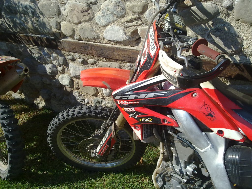 Натиснете снимката за да я уголемите

Име:12345 058.jpg
Прегледи:1
Размер:225.1 КБ
ID:5300328