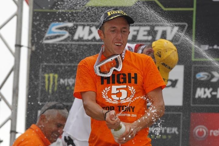 Натиснете снимката за да я уголемите

Име:357248_2693_big_56250_Cairoli_MXGP11_R14_a07_1024.jpg
Прегледи:1
Размер:56.4 КБ
ID:5300475