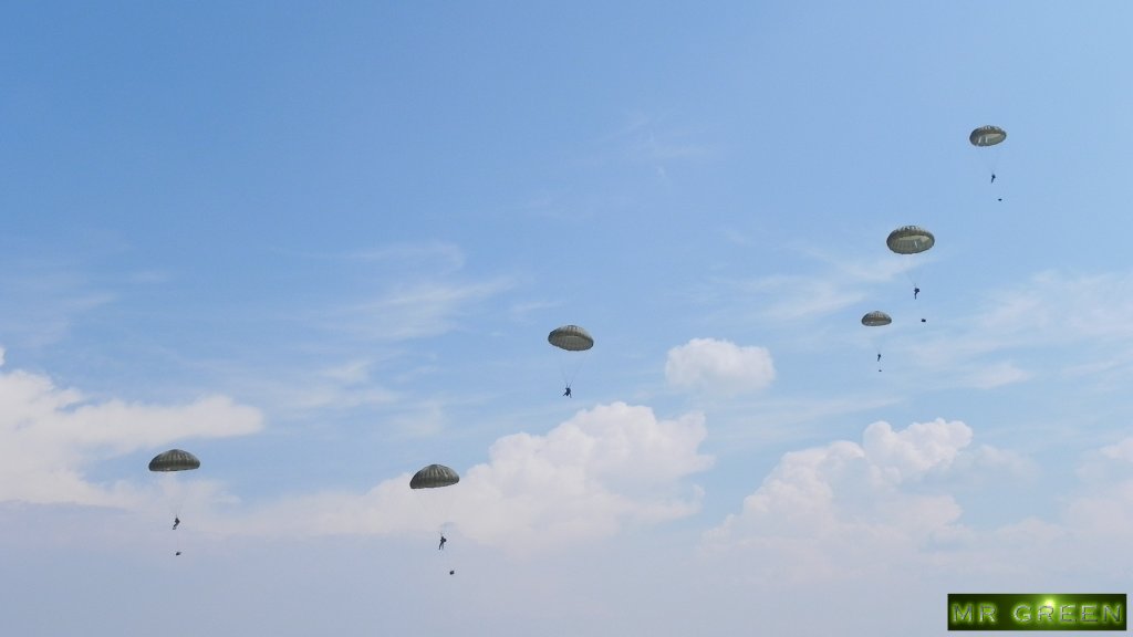 Натиснете снимката за да я уголемите

Име:Krumovo-03.09.2011 135.jpg
Прегледи:1
Размер:32.8 КБ
ID:5302072