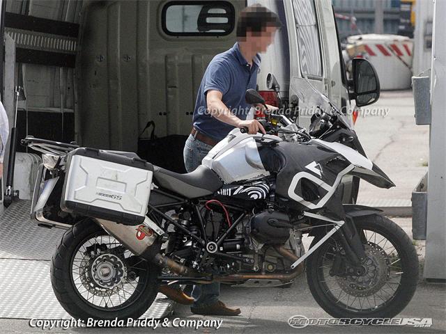 Натиснете снимката за да я уголемите

Име:2012-BMW-R1200GS-Spy1.jpg
Прегледи:2
Размер:65.5 КБ
ID:5302523