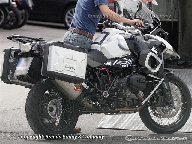 Натиснете снимката за да я уголемите

Име:2012-BMW-R1200GS-Spy2.jpg
Прегледи:2
Размер:66.9 КБ
ID:5302524