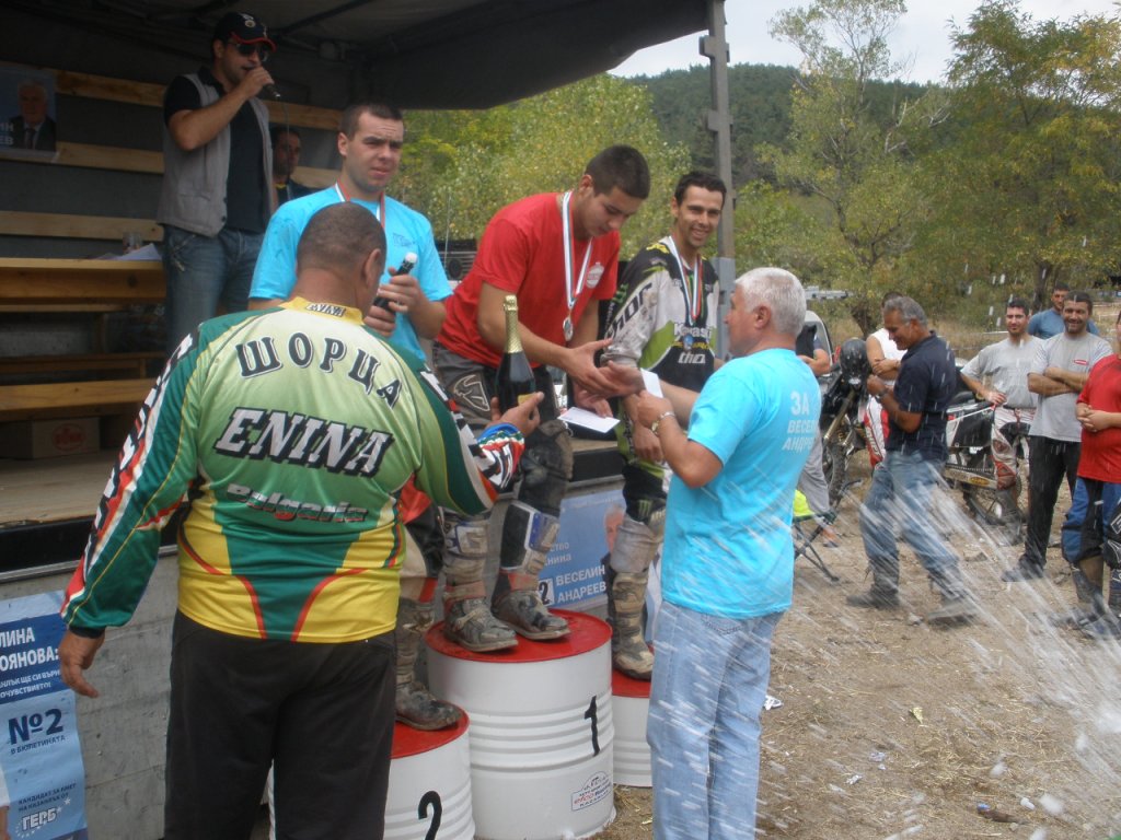 Натиснете снимката за да я уголемите

Име:PA080029.jpg
Прегледи:1
Размер:168.2 КБ
ID:5310949