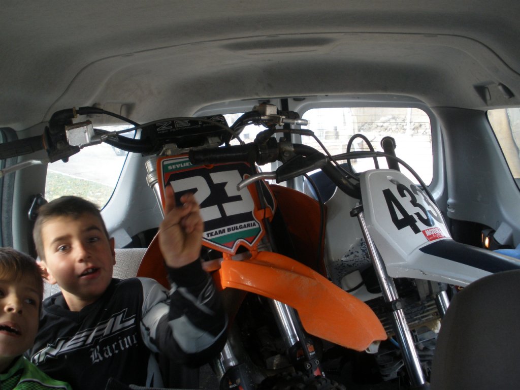 Натиснете снимката за да я уголемите

Име:PB120016.jpg
Прегледи:1
Размер:113.1 КБ
ID:5317808