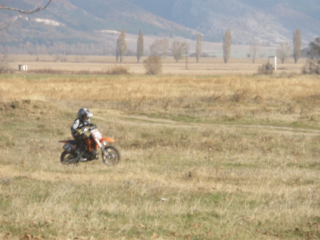 Натиснете снимката за да я уголемите

Име:PB120008.jpg
Прегледи:1
Размер:130.4 КБ
ID:5317814