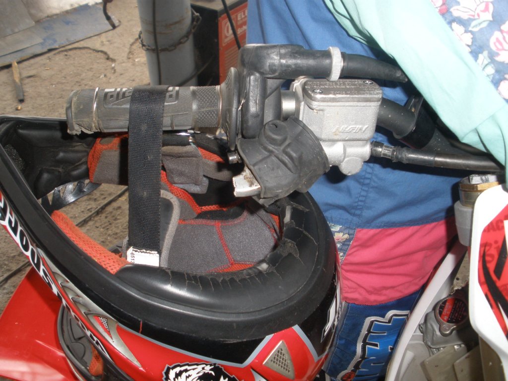 Натиснете снимката за да я уголемите

Име:PB130032.jpg
Прегледи:1
Размер:147.9 КБ
ID:5317865