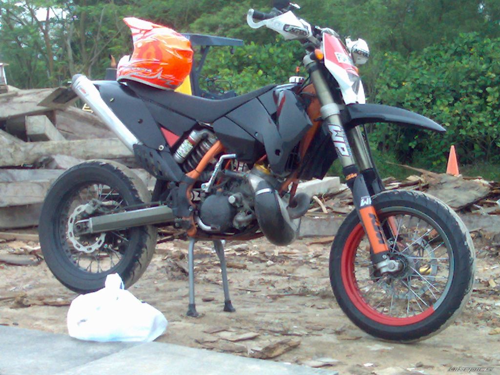 Натиснете снимката за да я уголемите

Име:bikepics-1290252-full.jpg
Прегледи:1
Размер:147.2 КБ
ID:5947376